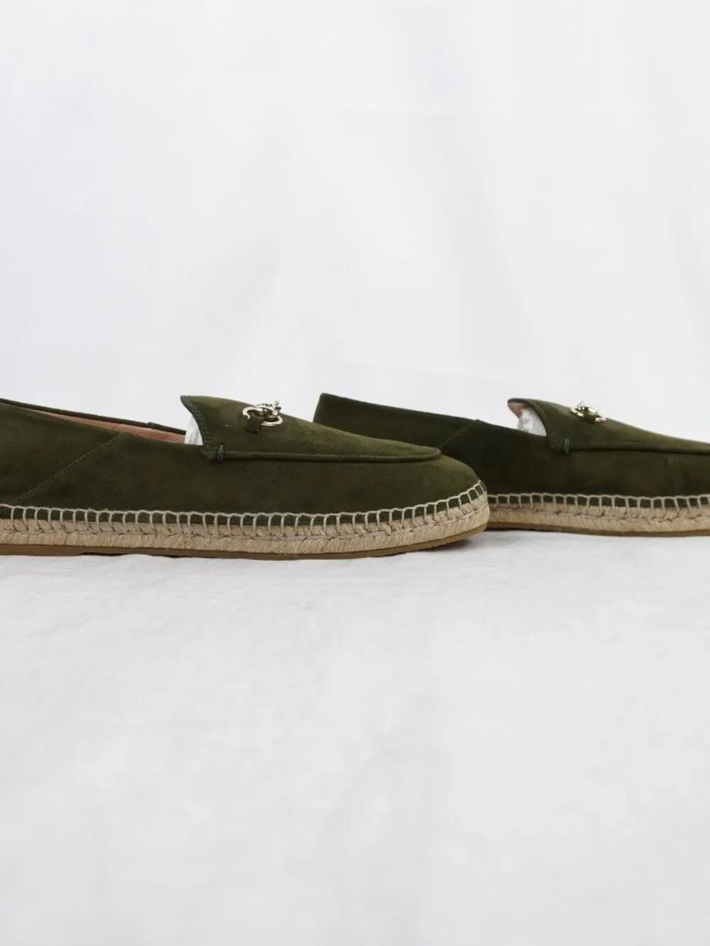 Gucci Suede Horsebit Espadrilles Flats In Lucious Green - Women's US Size 9